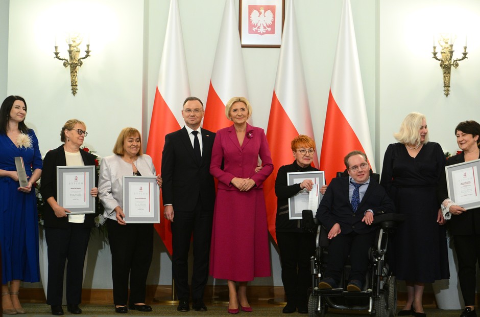 Fuchsiová Agata Duda